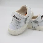 کفش بچه گانه مدل ونس بره ناقلا سفید - Image 6